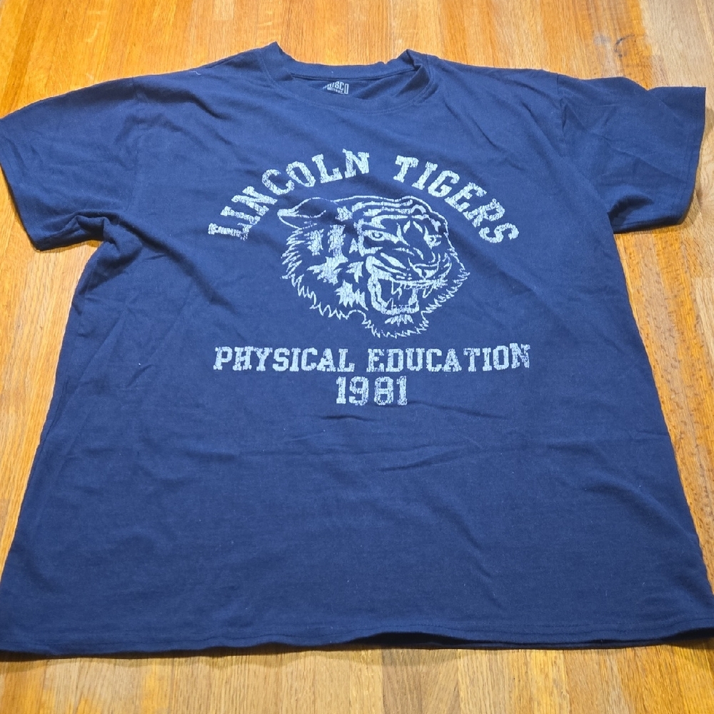 Brisco Large Navy White Lincoln Tigers Physical Education 1981 Logo Graphic‎ Tee